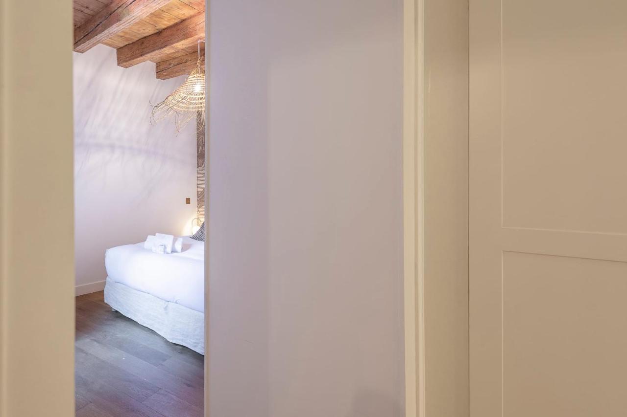 Spacious Apartment Rated 4 Stars In The Heart Of The Old Town Annecy Eksteriør bilde
